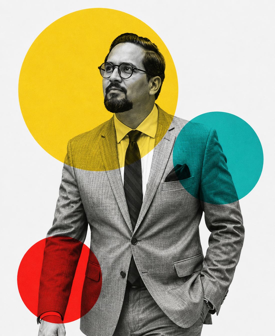 Retrato editorial de Bartolomé Pujals con composición gráfica en amarillo, turquesa y rojo